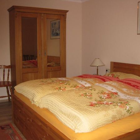 Ferienwohnung Kulla Albstadt Zimmer foto